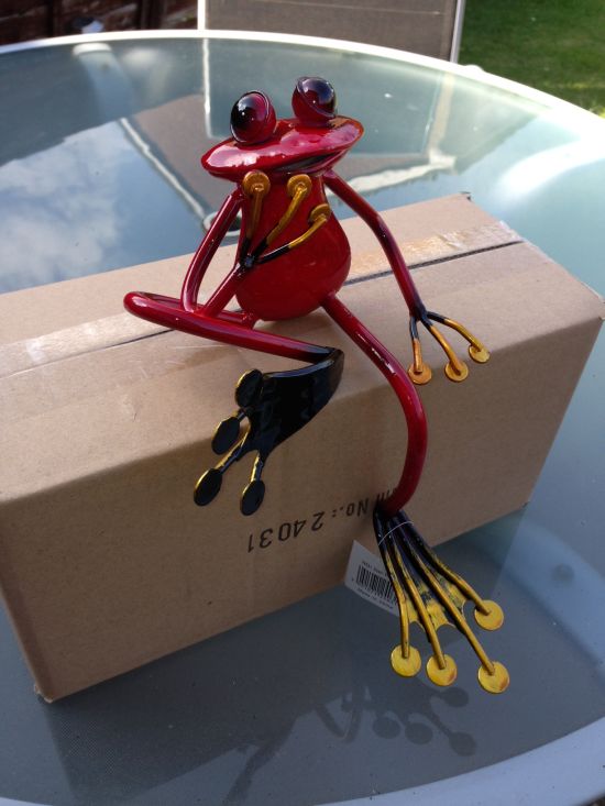 SUPERB SHELF SITTING METAL GARDEN FROG SCULPTURE ORNAMENT FIGURE FROGS